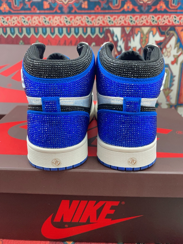 ナイキ靴角部分ディテール